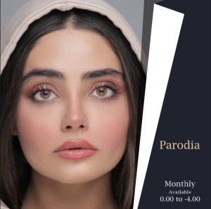 لنز ارایشی
