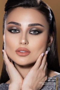 لنز ارایشی
