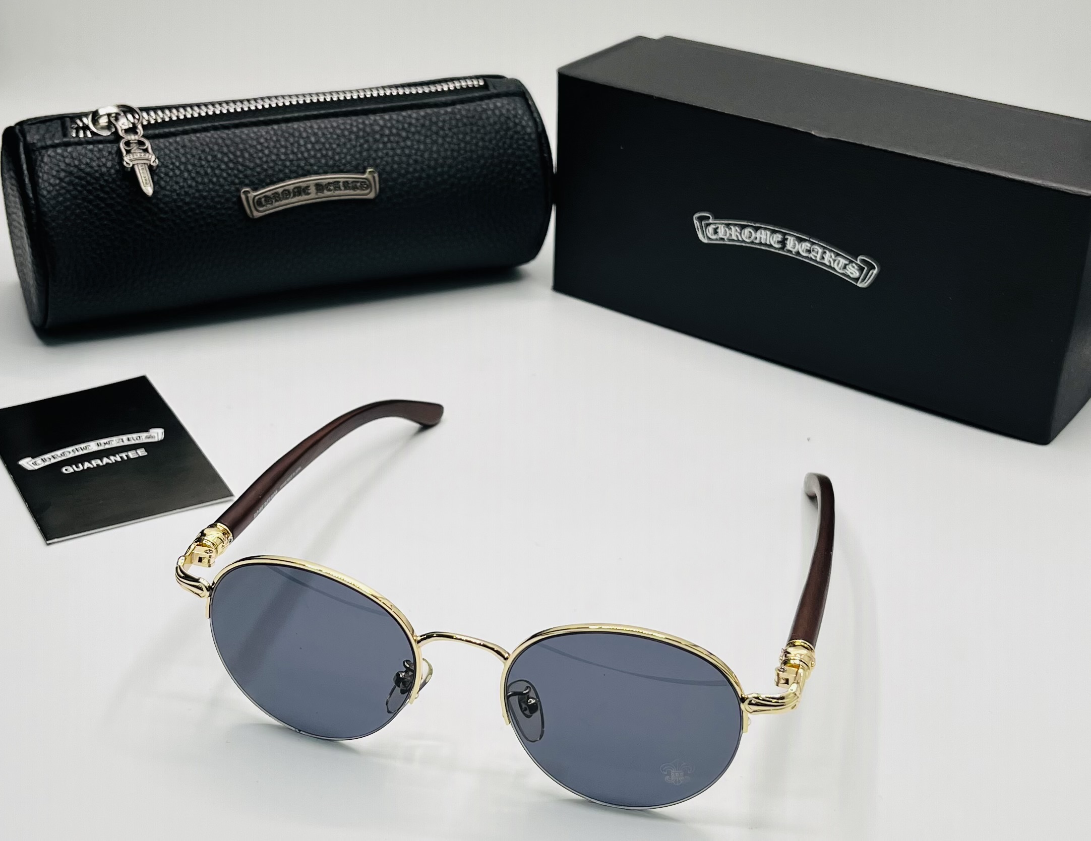 عینک افتابی کروم هرتز /CHROME HEARTS